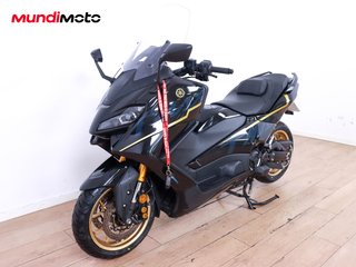 YAMAHA T-MAX 560 TECH MAX