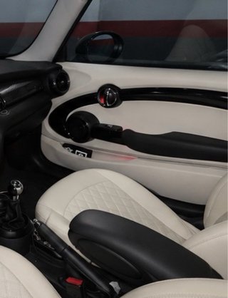MINI Cooper F56– Chilli Pepper + acabados JCW