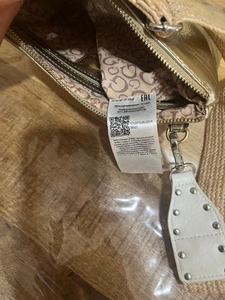 Bolso Guess Dorado