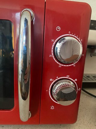 Microondas vintage Artrom Rojo