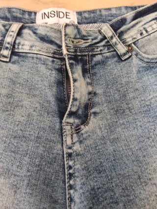 Pantalones cortos vaqueros INSIDE desgastados