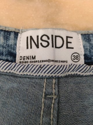Pantalones cortos vaqueros INSIDE desgastados