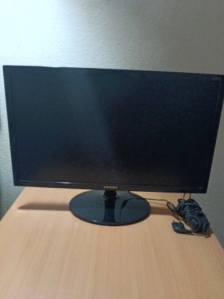 Pantalla Samsung 24 Negra