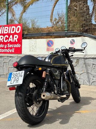 Macbor Johnny Be Good Negra