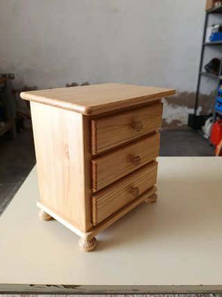 Mesita de noche madera de pino (hasta 5 unidades)