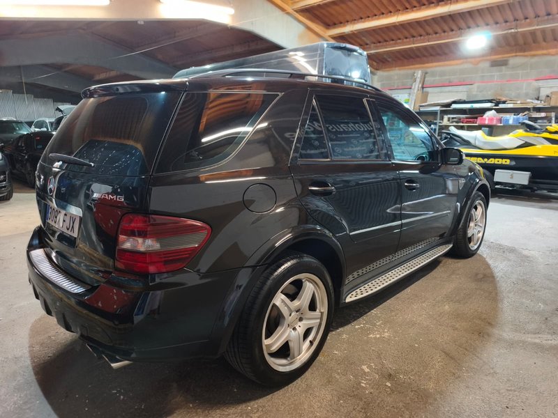 Mercedes-Benz Clase M ML 63 AMG 2007, foto 5