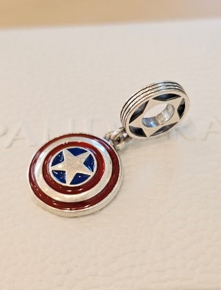 Charm Pandora Capitán América Escudo