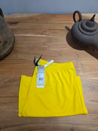 Adidas Pantalones Cortos Amarillos