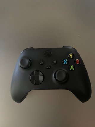 Xbox Series X con 5 juegos Precio negociable