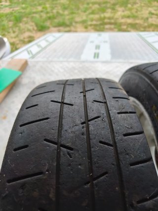 Neumáticos Slik 14 t72 hankook
