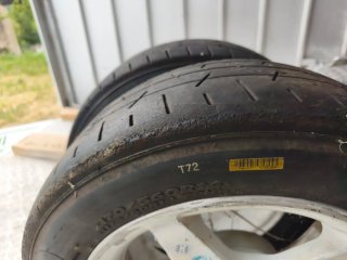 Neumáticos Slik 14 t72 hankook