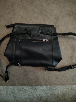 Bolso negro El Potro con cremallera rota
