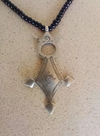 Collar Cruz de Agadez Tuareg Auténtica, Plata Firm