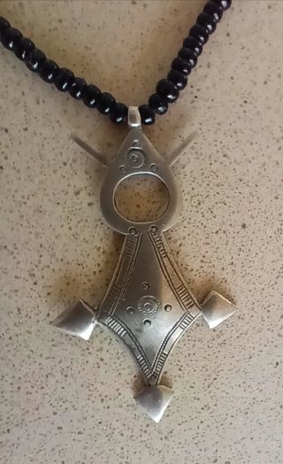 Collar Cruz de Agadez Tuareg Auténtica, Plata Firm