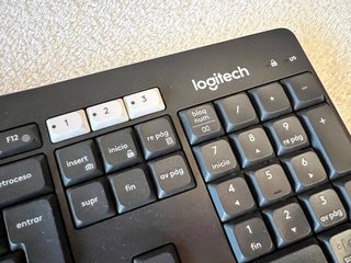 Teclado Logitech K850 Español Inalámbrico
