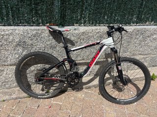 Bicicleta Giant Doble Suspensión