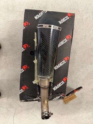 Escape Scorpion Suzuki SV 650