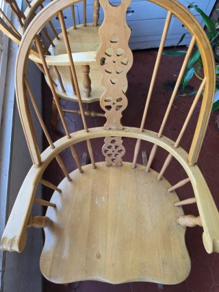 Coppia di sedie in legno massello stile Windsor