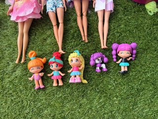 Lote de muñecas Barbie y princesas