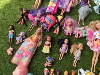 Lote de muñecas Barbie y princesas