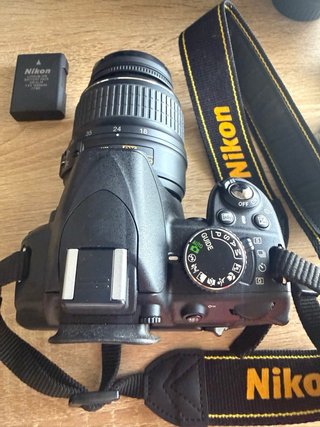 Cámara Nikon D3100 + Accesorios
