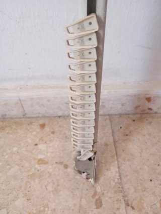 Carril para cortina de metal y plástico