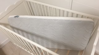 Cuna IKEA SMÅGÖRA 60x120 cm + colchón antiahogo