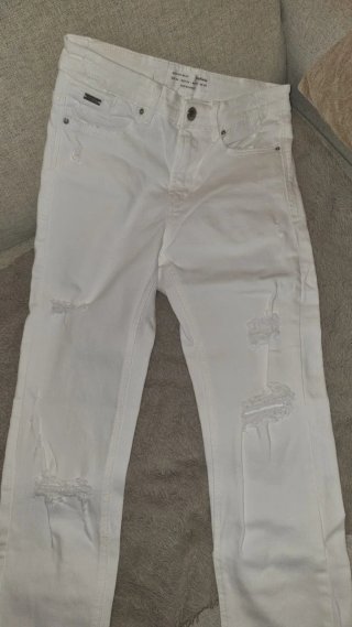 Pantalón vaquero blanco Stradivarius