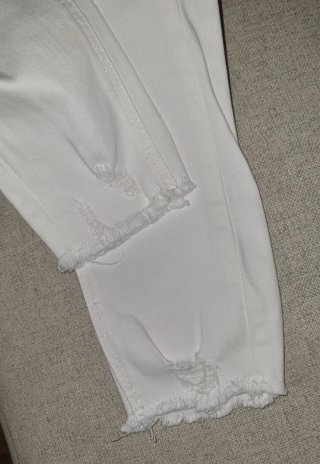 Pantalón vaquero blanco Stradivarius