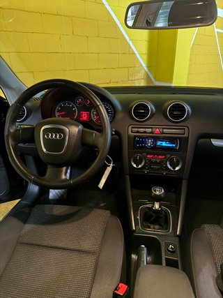 Audi A3 Sportback 1.6 FSI Ambition