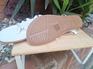 Sandalias blancas florales talla 40