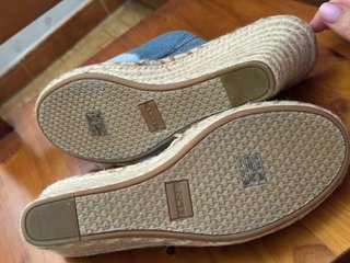 Alpargatas cuña Toms azul y gris T.38