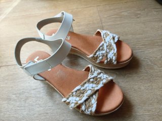 Sandalias LARES Talla 39 Beige/Blanco