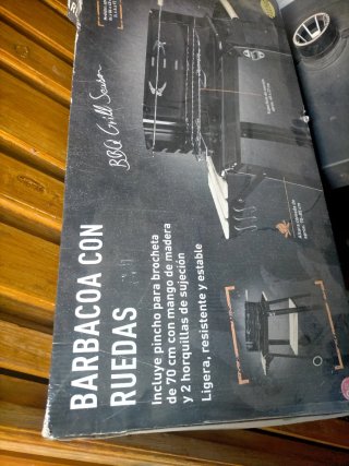 Barbacoa con carro y espetón