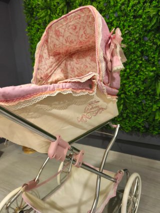 Carro de muñecas clásico rosa