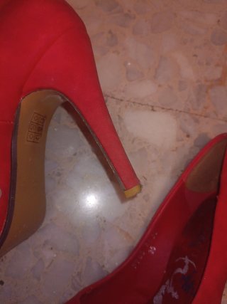 Zapatos tacón rojos Peep Toe Talla 35.