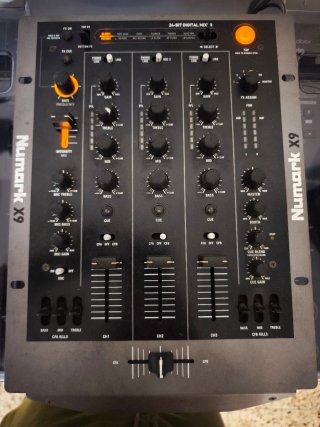 Numark X9 Mesa Mezclas DJ Profesional 3 Canales