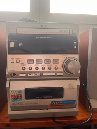 Equipo de música LG CD/Casset/Radio