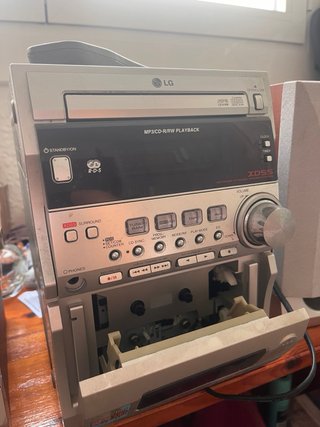 Equipo de música LG CD/Casset/Radio