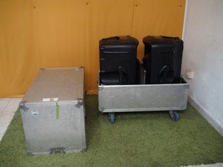 Pareja Altavoces Mackie SRM450 V2 + Flight Case