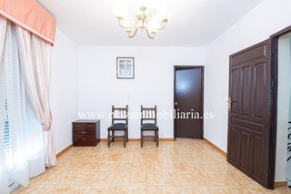 Chalet en venta en Poleares en Lucena