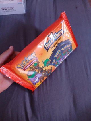 Pokémon Trick or Trade Booster Bundle Sellado