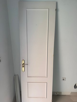 Puerta blanca 61,5 cm
