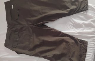 Pantalón LOGG H&M verde oliva