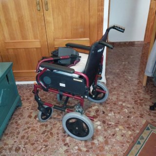 Sillas de ruedas, cojin antiescaras, buen estado.
