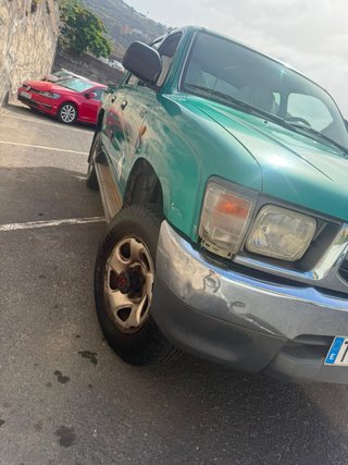 Toyota Hilux 2000