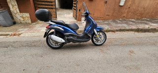 Piaggio Beverly 250 Scooter Azul