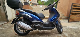 Piaggio Beverly 250 Scooter Azul