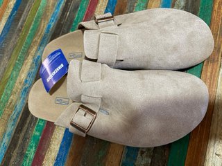 Zuecos Birkenstock Beige Talla 43