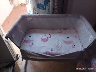 Cuna Chicco gris